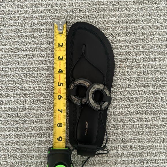 BRAND NEW THE ROW RING SANDAL BLACK - Picture 2 of 11
